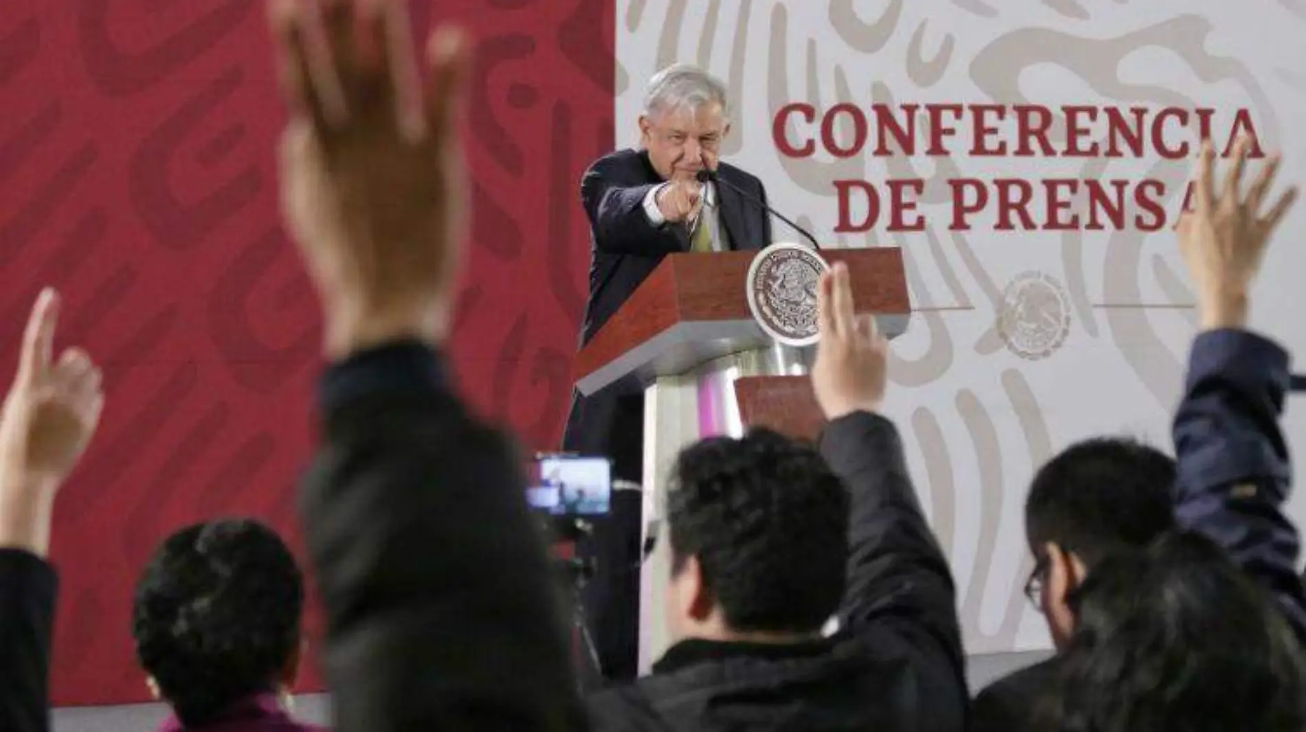 amlo conferencia robert